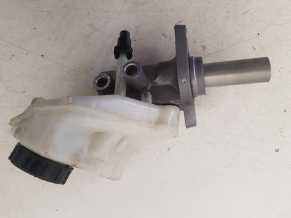 2010 - 2017 Volvo XC60  Estate BRAKE FLUID RESERVOIR AND MASTER CYLINDER