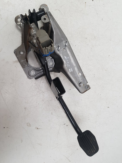 2010 Volvo S40  Saloon Brake Pedal 4N51-2467-AG