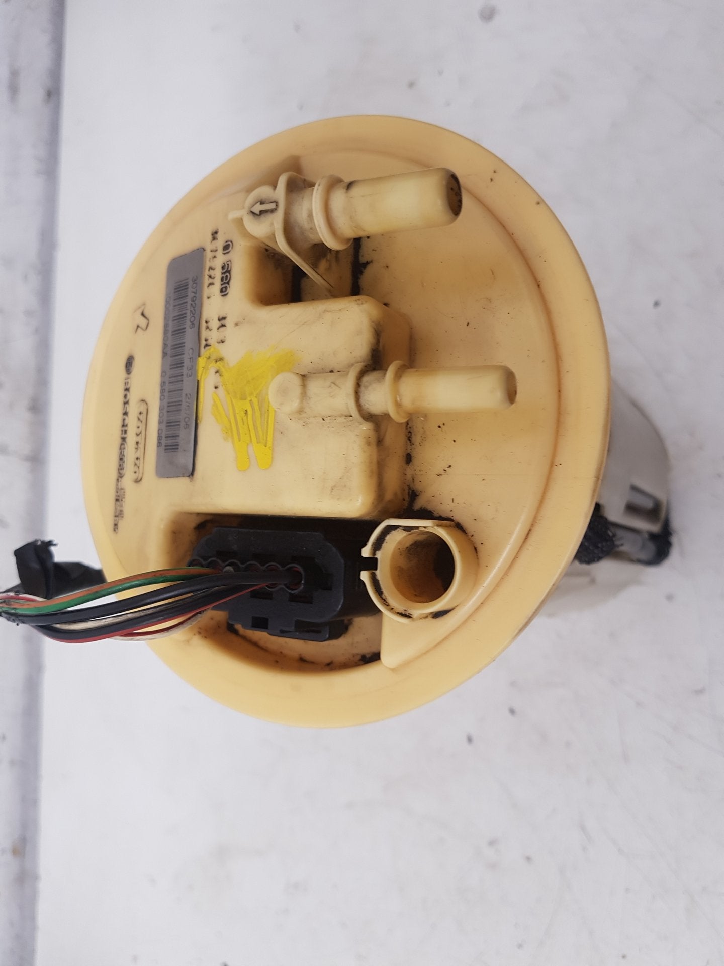 2006 - 2010 Volvo C70  Convertible Fuel Pump 30792206