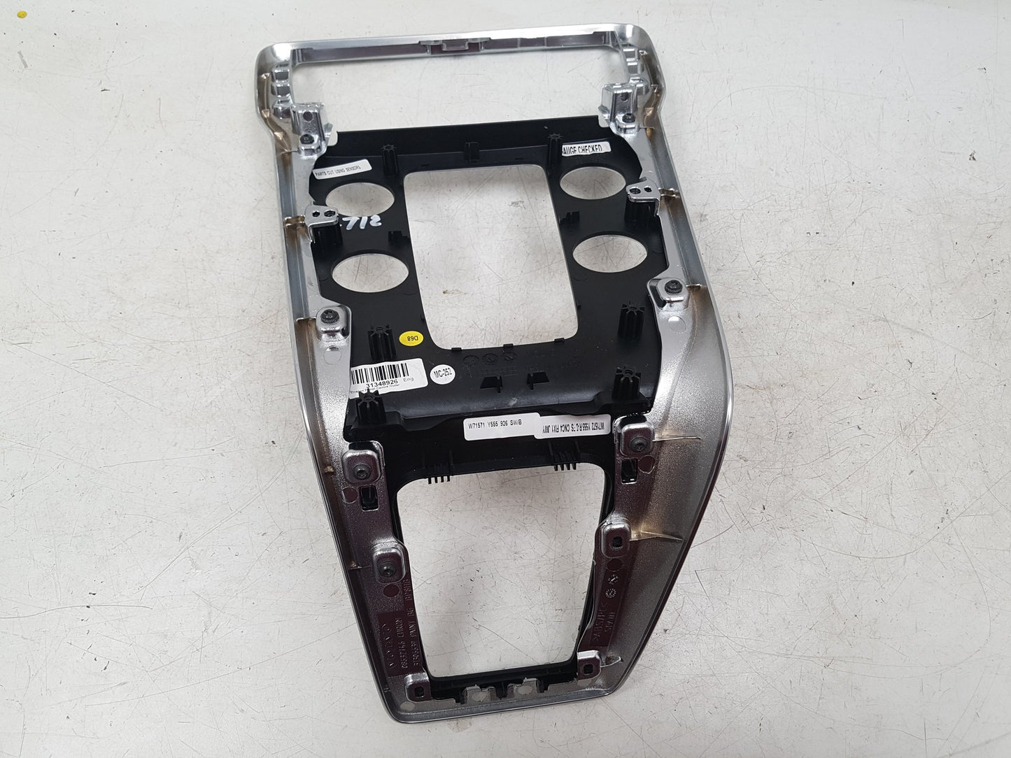2012 - 2019 Volvo V40  Hatchback Centre Console 31348296