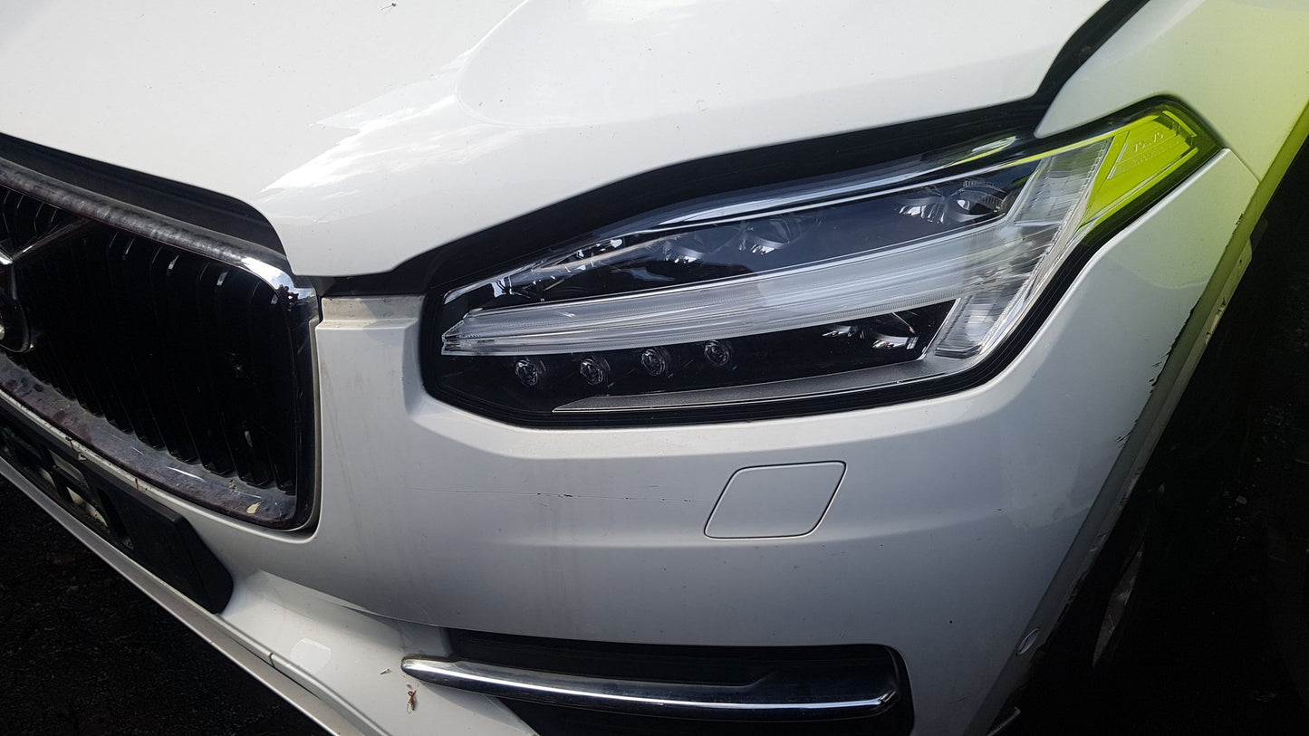 2016 Volvo XC90 II 256 YV1LFA48CG1082848- Left Headlight VRAC Grade A