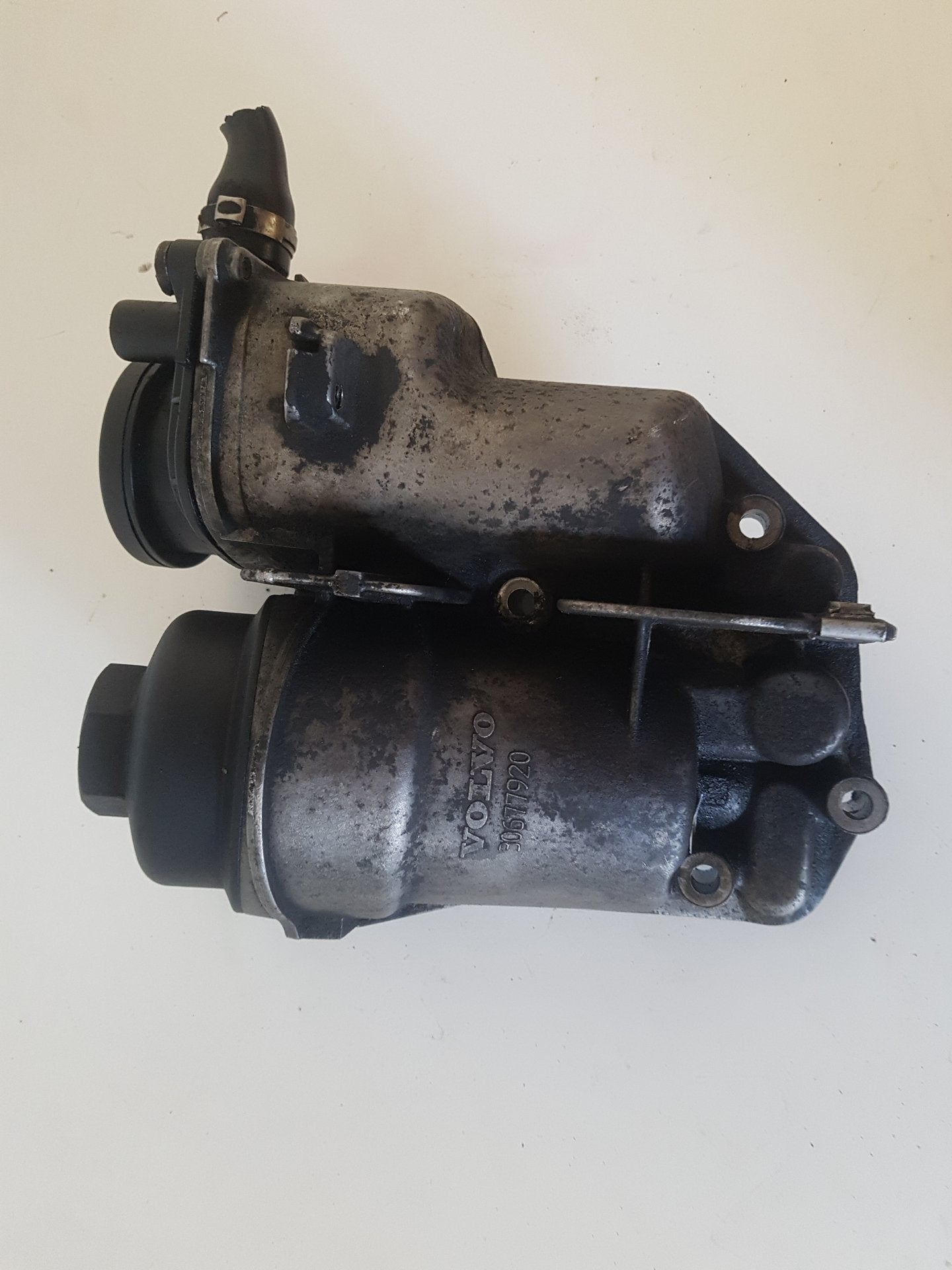 2003 - 2014 Volvo XC90 I 275 Estate Oil Filter Housing 6740273266