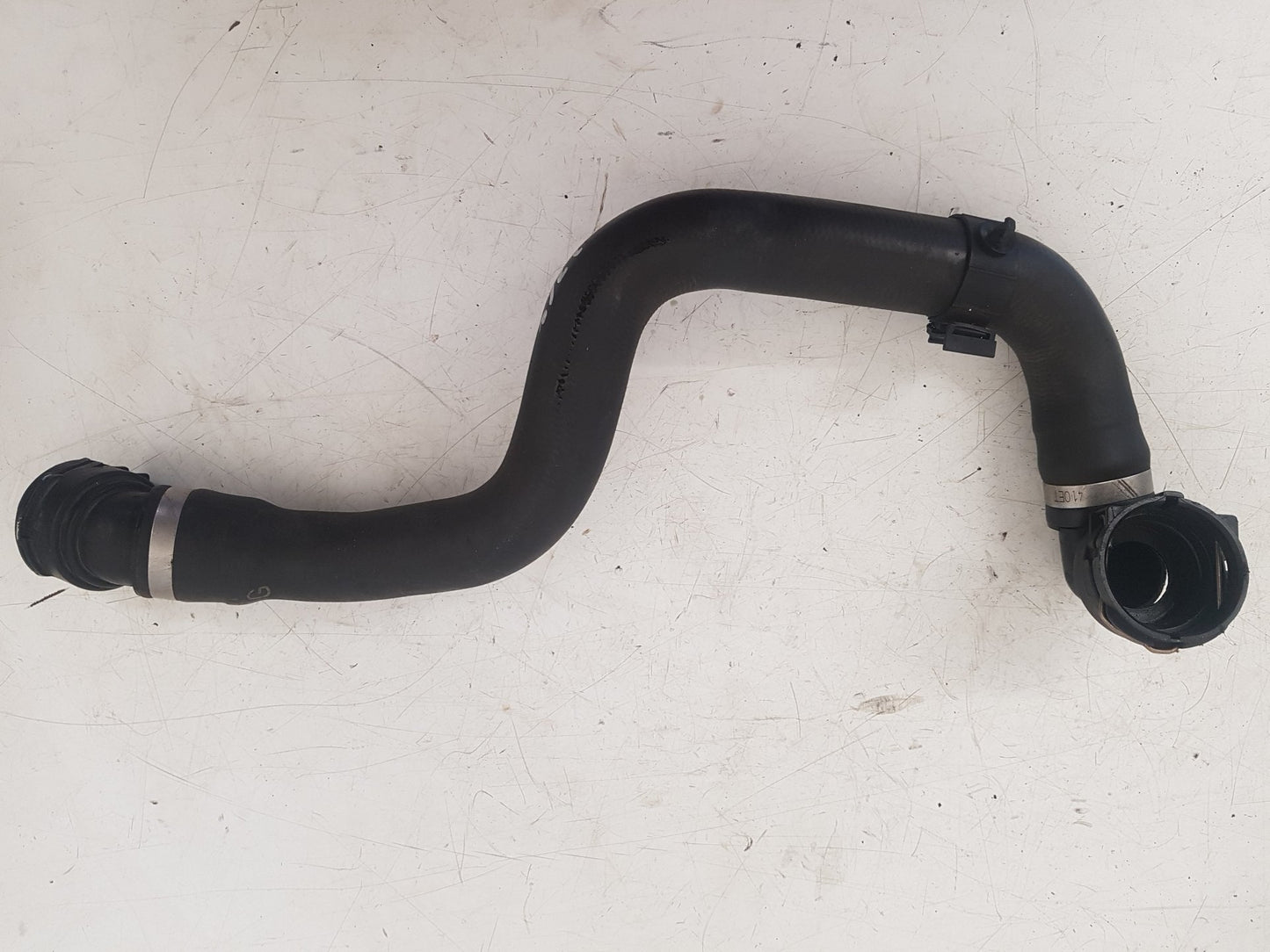 2012 - 2015 Volvo V40  Hatchback RADIATOR HOSE 31319310