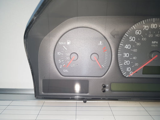 1998 - 2005 Volvo C70   Instrument Cluster 9451580