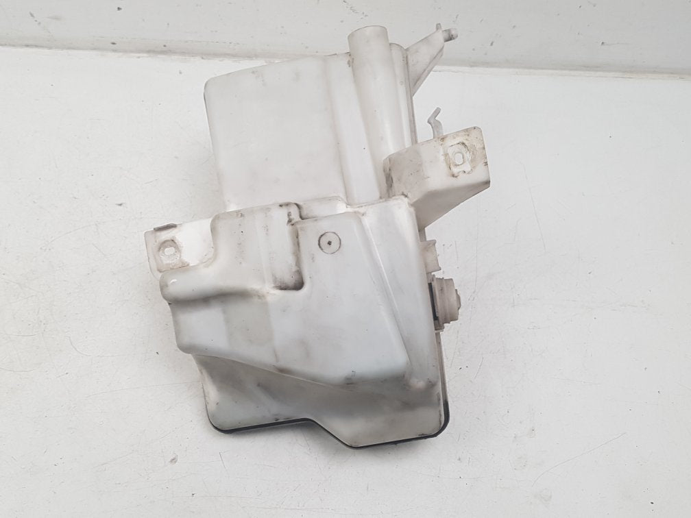 2012 - 2016 Volvo V40  Hatchback WASHER BOTTLE & MOTOR 31276094