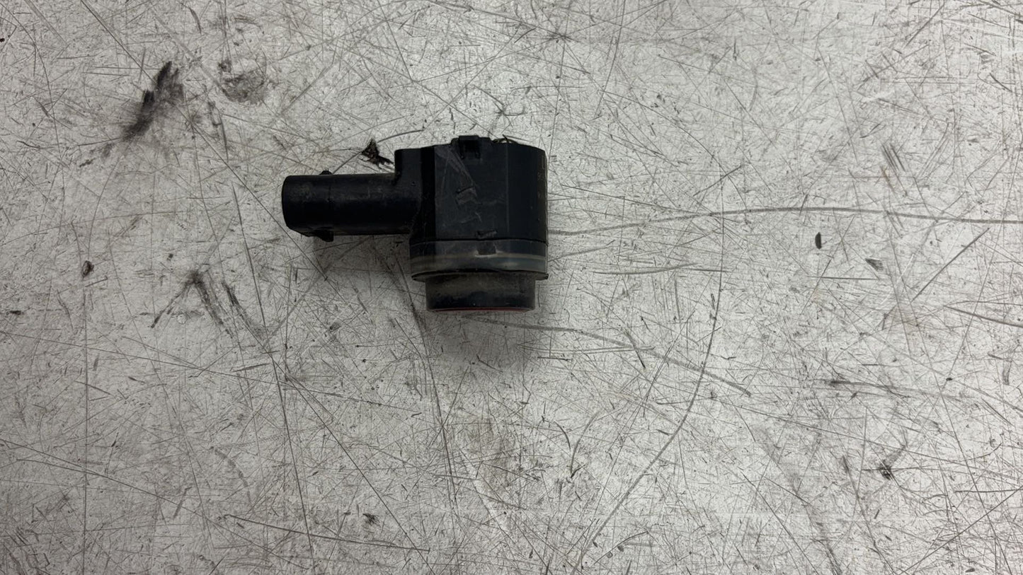 2014 - 2018 Volvo V60  Estate Parking Sensor 31270913