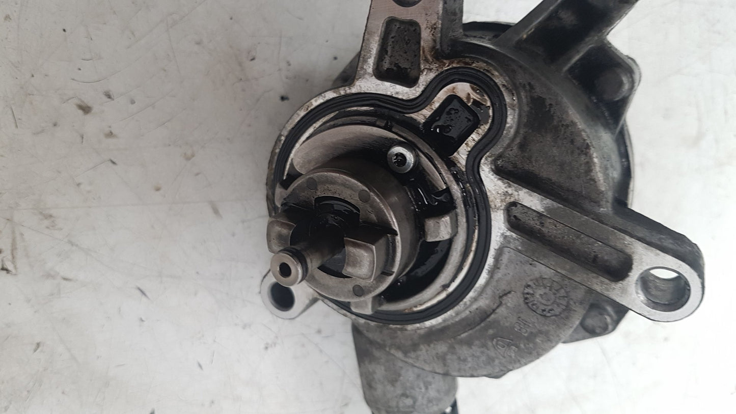 2004 Volvo XC90  Estate VOLVO BRAKE VACUUM PUMP 08699237