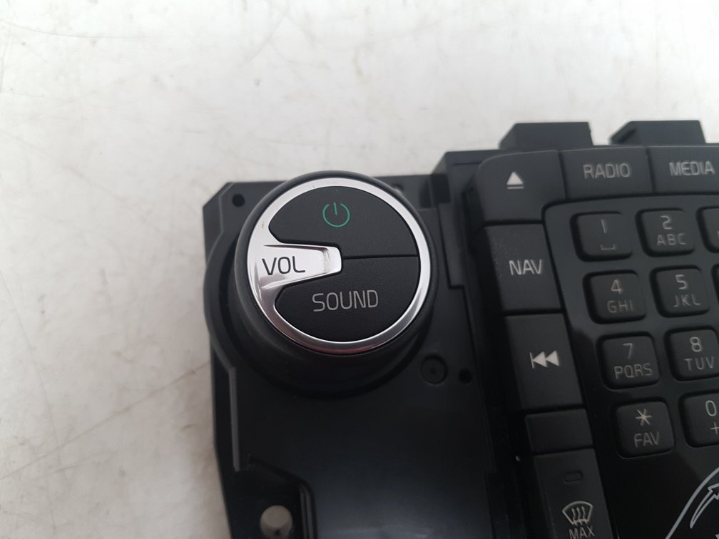 2014 Volvo V40  Hatchback HEATER & RADIO CONTROL PANNEL 31288103