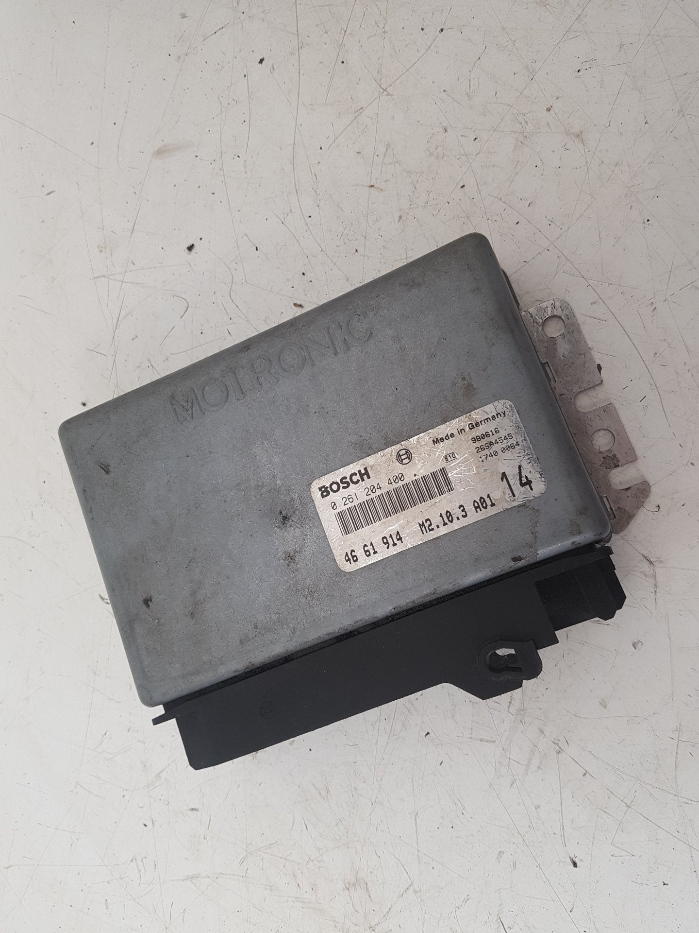 1998 - 2000 Saab 9-3  Hatchback Engine ECU 0261204400