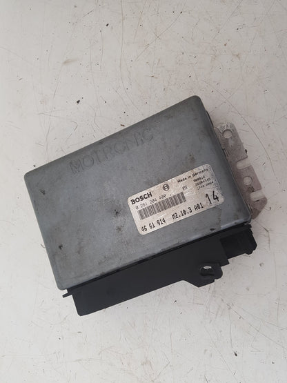 1998 - 2000 Saab 9-3  Hatchback Engine ECU 0261204400