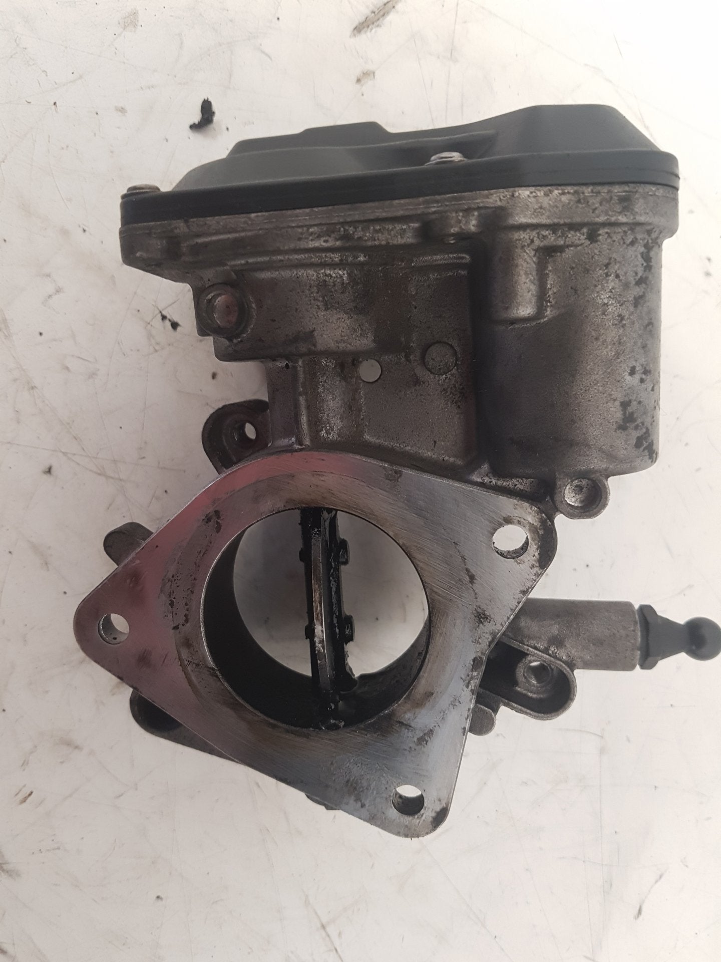 2010 - 2012 Saab 9-5  Saloon Throttle Body 55564164
