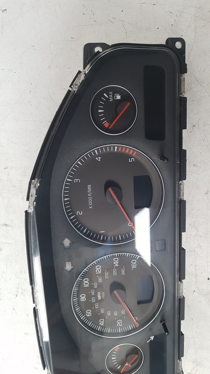 2000 - 2007 Volvo XC70  Estate Instrument Cluster 30746112