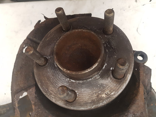 2010 - 2012 Volvo S40  Saloon Right Rear Hub Assembly 31340686