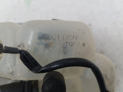 2010 - 2016 Volvo S80  Saloon Radiator Pressure Bottle 6G91-8K218-D2L4A