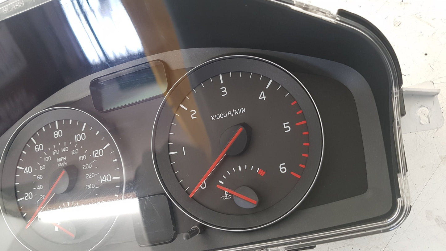 2006 - 2010 Volvo C70   Instrument Cluster 31254779