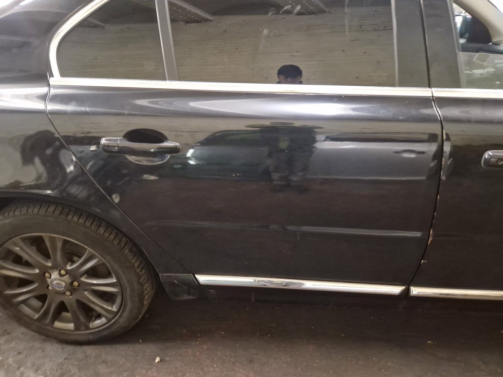 2010 - 2016 Volvo S80  Saloon DOOR - BARE (REAR DRIVER SIDE) 31335606