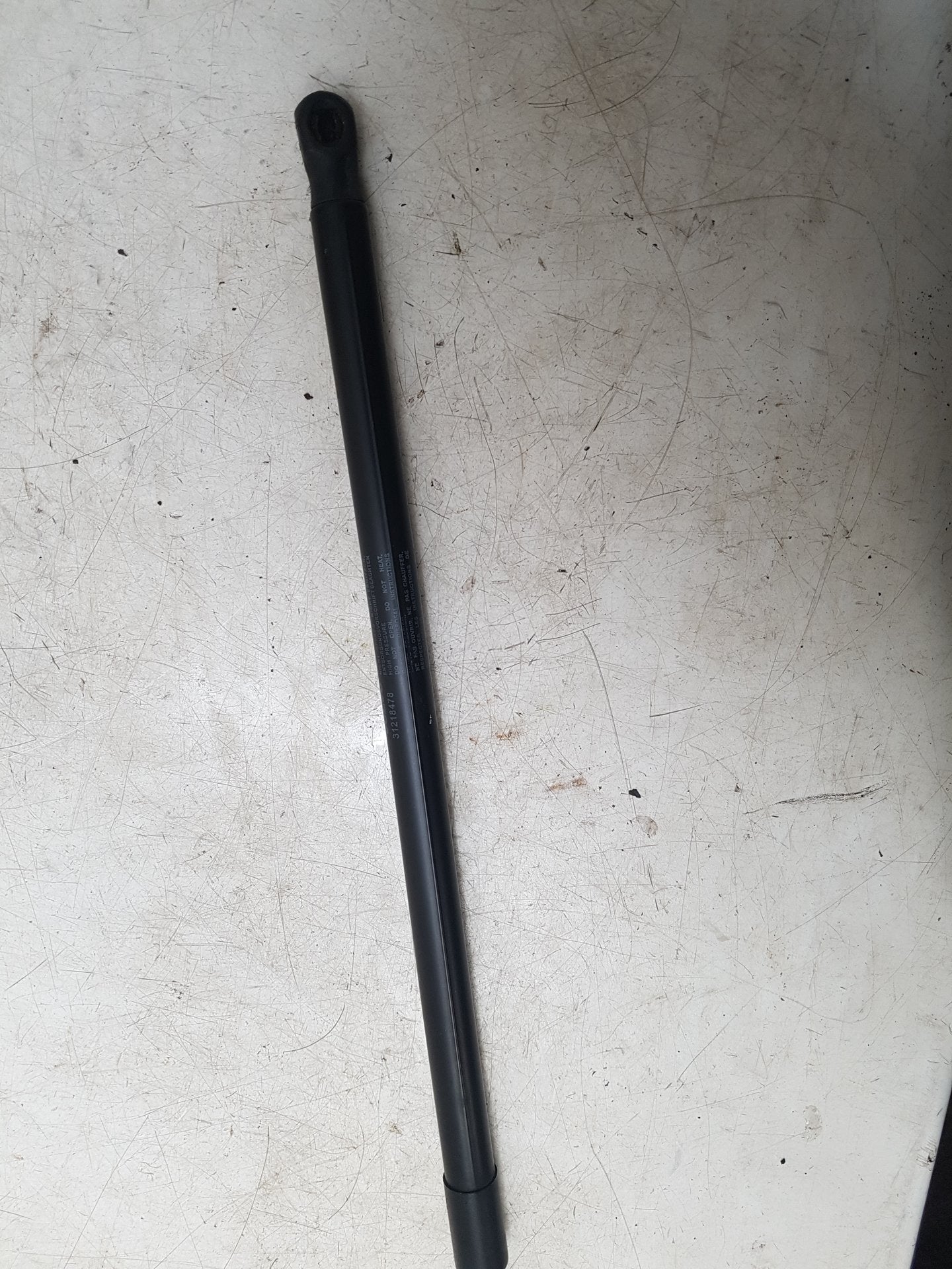 2004 - 2010 Volvo V50  Estate BONNET SUPPORT STRUT 31218478