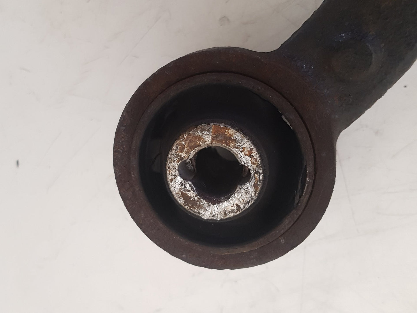2005 - 2012  Xc90 D5 Se Awd E4 5 Dohc  Estate Left Front Lower Control Arm