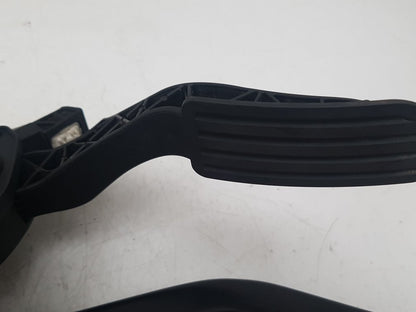 2010 - 2014 Volvo V60  Estate Accelerator Pedal 31329060