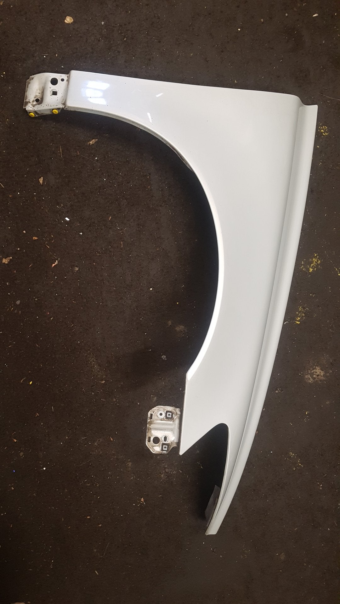 2011 Volvo S40 II 544 Saloon Right Front Guard White 481 cosmic white metallic VRAC A