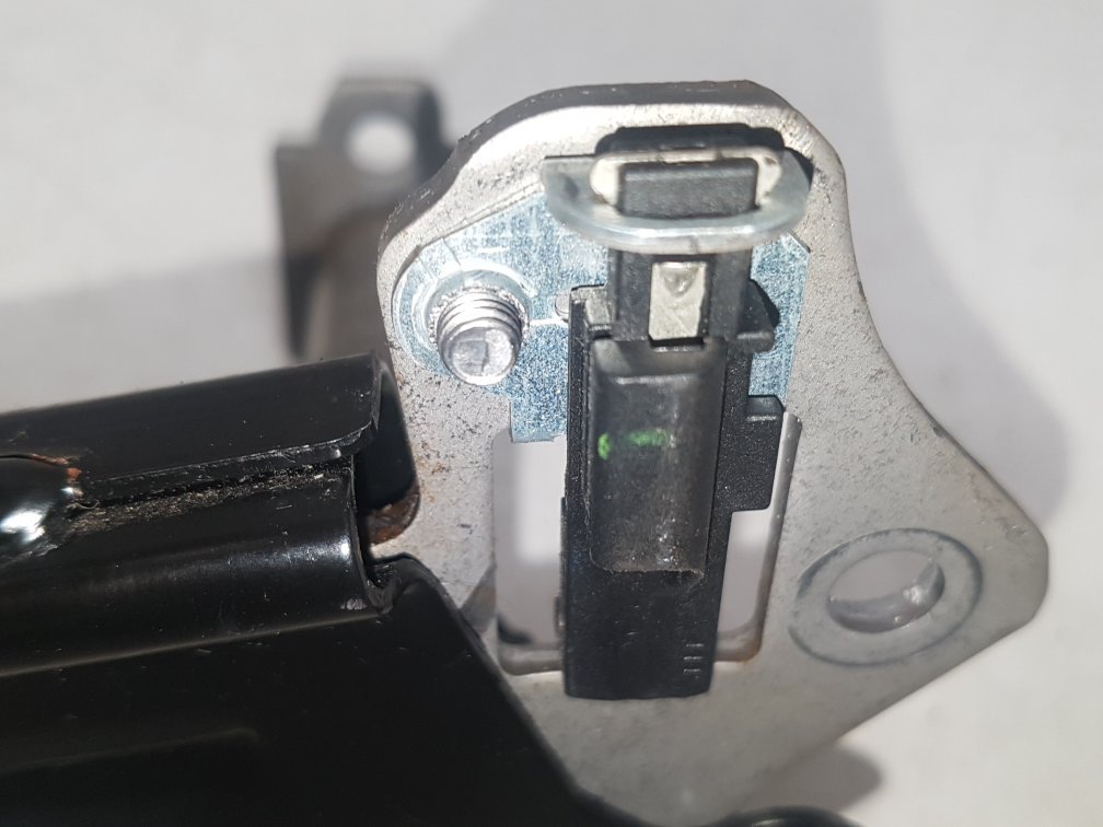 2005 - 2012 Volvo S40  Saloon Handbrake Assembly 32265482