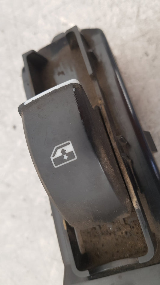 2003 - 2007 Saab 9-3  Estate Left Front Window Switch 12758540