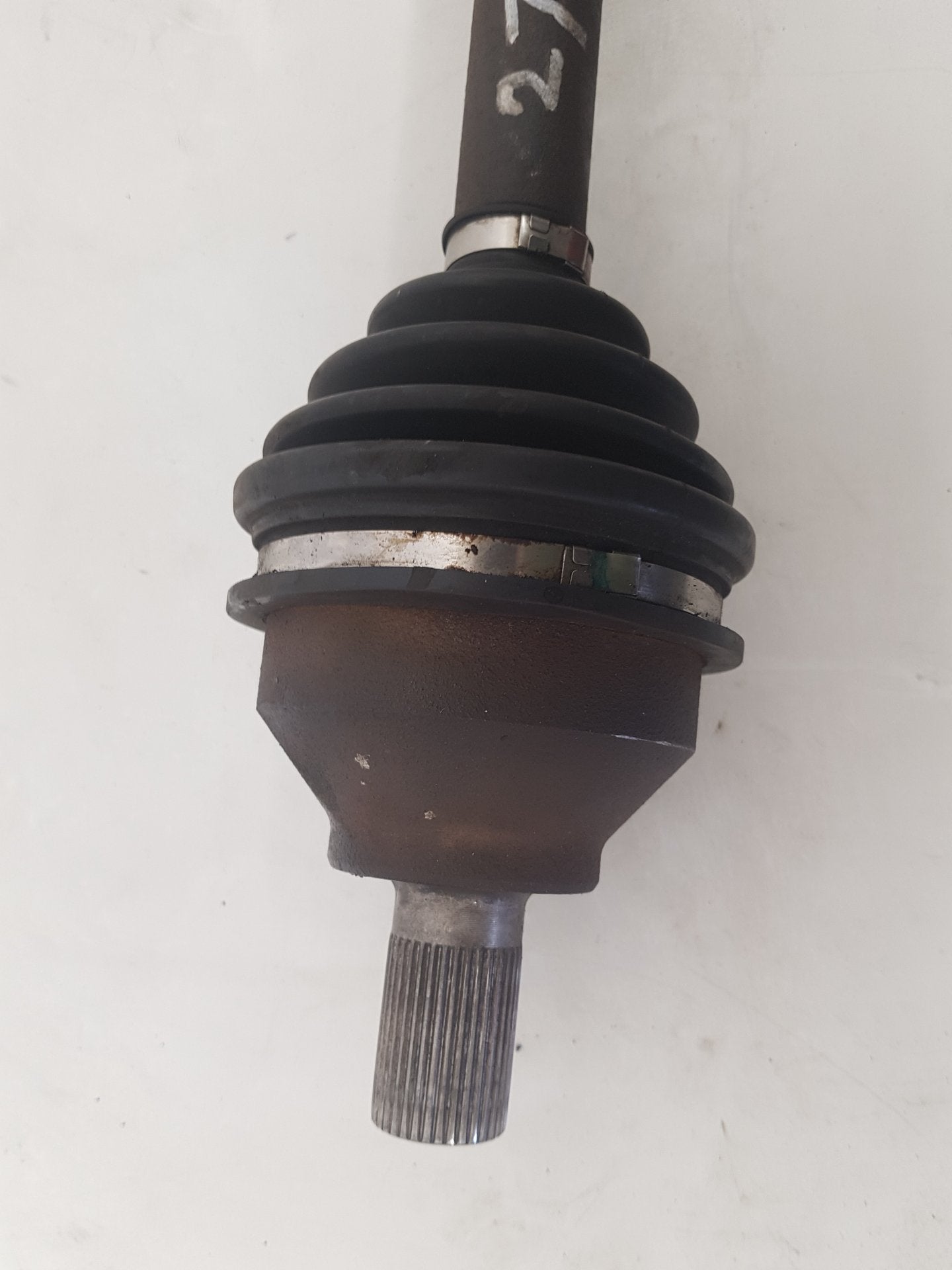 2006 - 2013 Volvo C30  Hatchback Left Front Drive Axle 36001180