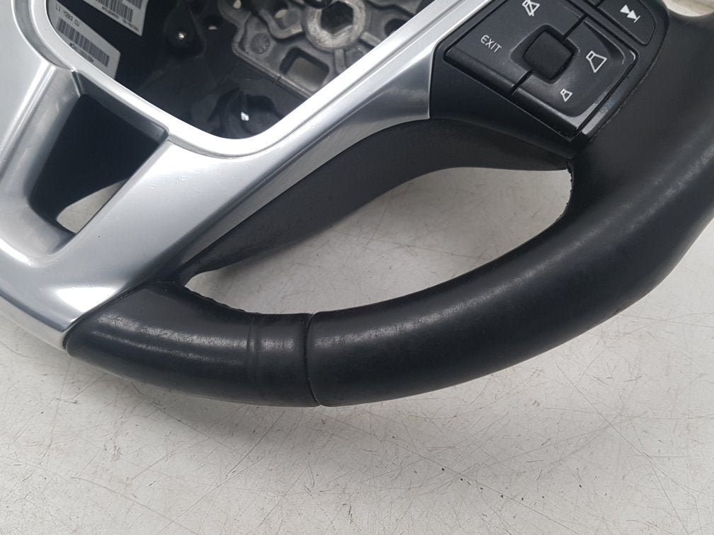 2012 - 2017 Volvo V40  Hatchback Steering Wheel 34110269B