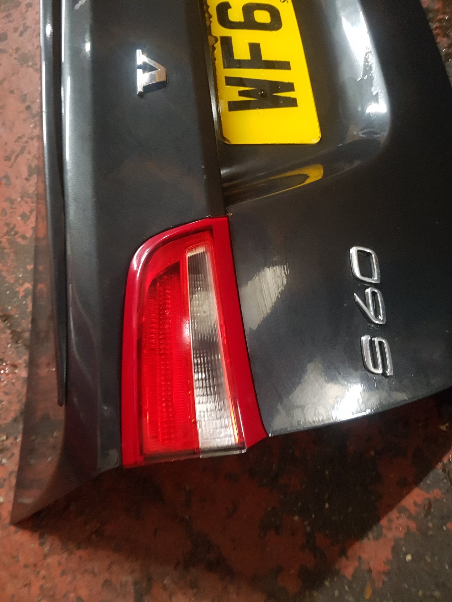 2010 - 2013 Volvo S60 II 134 Saloon Bootlid