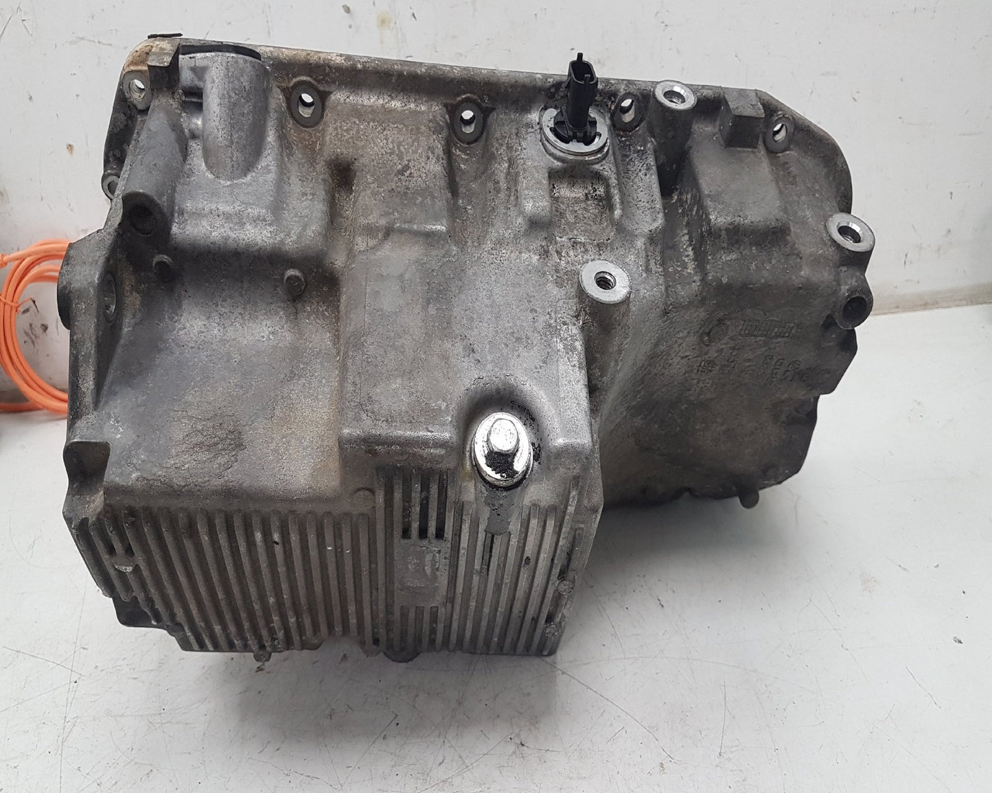 2010 - 2012 Saab 9-5  Saloon Oil Pan/Sump 55575128