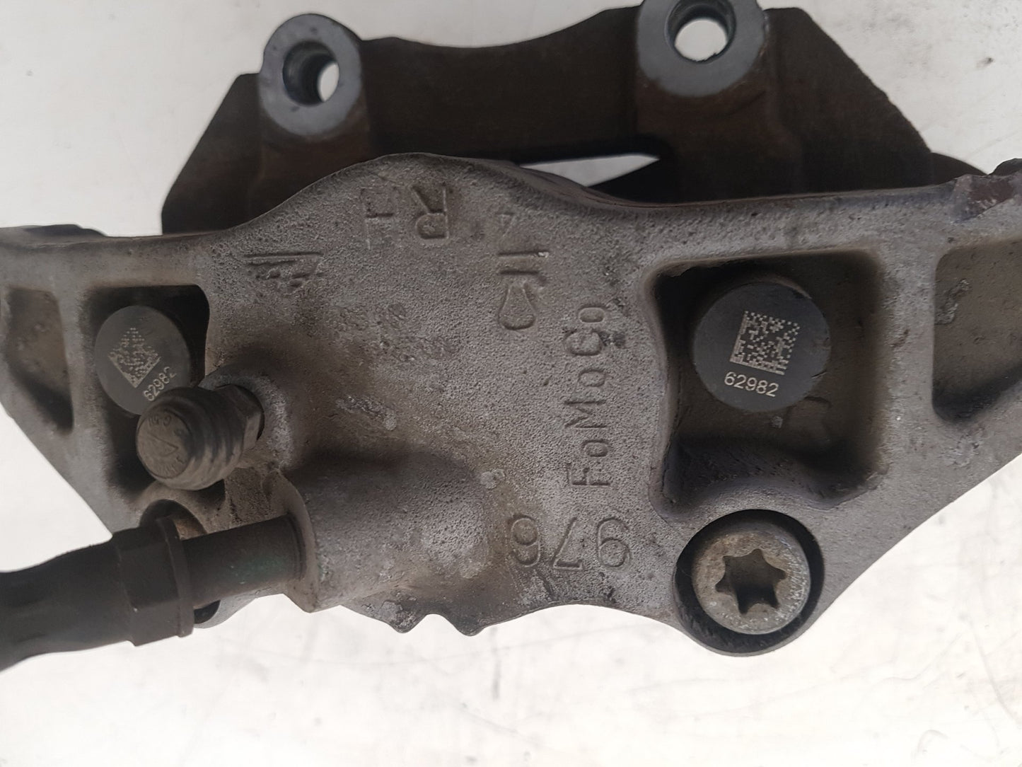 2015 - 2019 Volvo V40 Cross Country  Hatchback Right Front Caliper 36000704