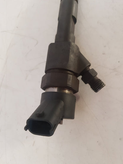 2000 - 2003 Volvo S40  Saloon Fuel Injector 8200238528