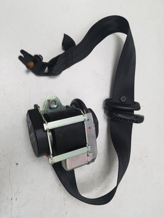2013 - 2019 Volvo V40 III 525 Hatchback Right Rear Seat belt 39823323