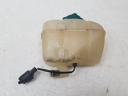 2002 - 2006 Volvo XC90  Estate Radiator Pressure Bottle 30723929