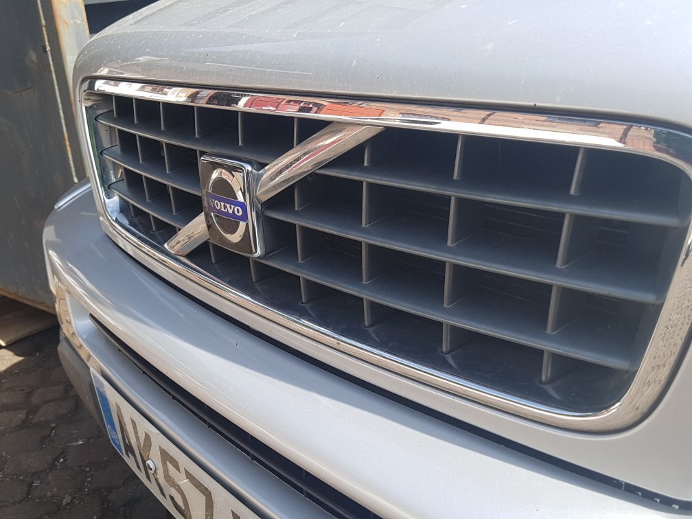 2007 Volvo XC90  Estate FRONT GRILL