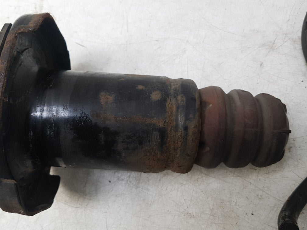 2015 Volvo S60  Saloon SPRING (REAR) 31262907