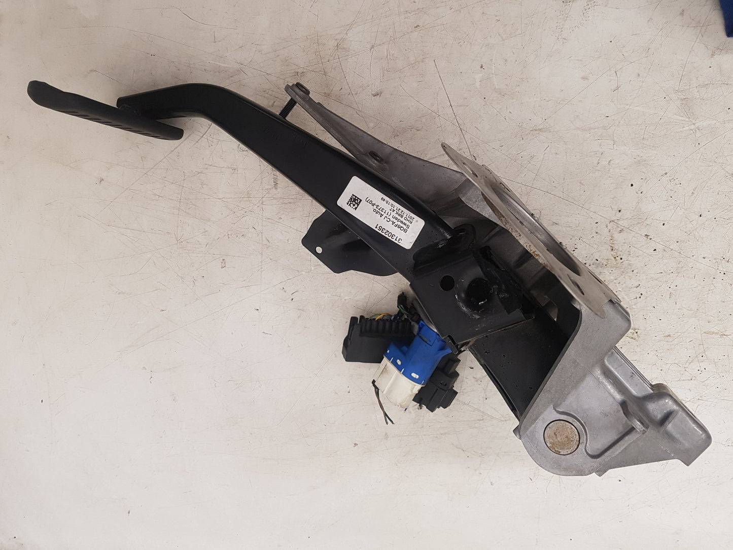 2010 - 2017 Volvo XC60  Estate Brake Pedal 31329060