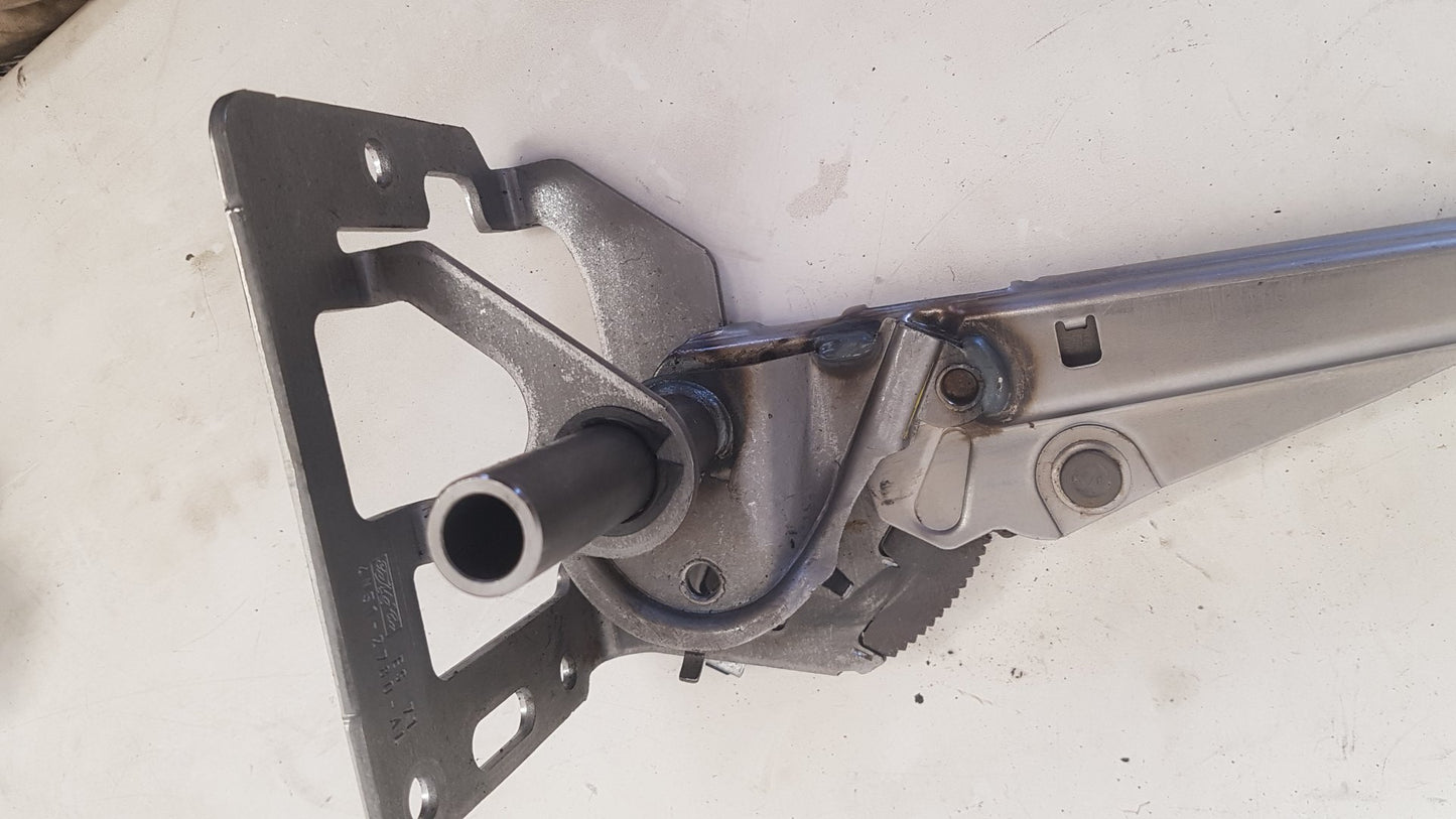 2005 Volvo V50  Estate Handbrake Assembly 4N51-2780-AL