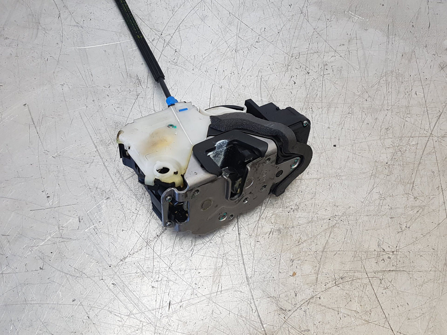 2010 - 2012 Saab 95  Saloon CENTRAL LOCKING MOTOR (REAR DRIVER SIDE) 13503786