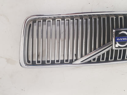 1998 - 2002 Volvo S80   FRONT GRILL 9484081