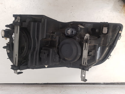 2002 - 2006 Volvo XC90  Estate Right Headlight 30678189