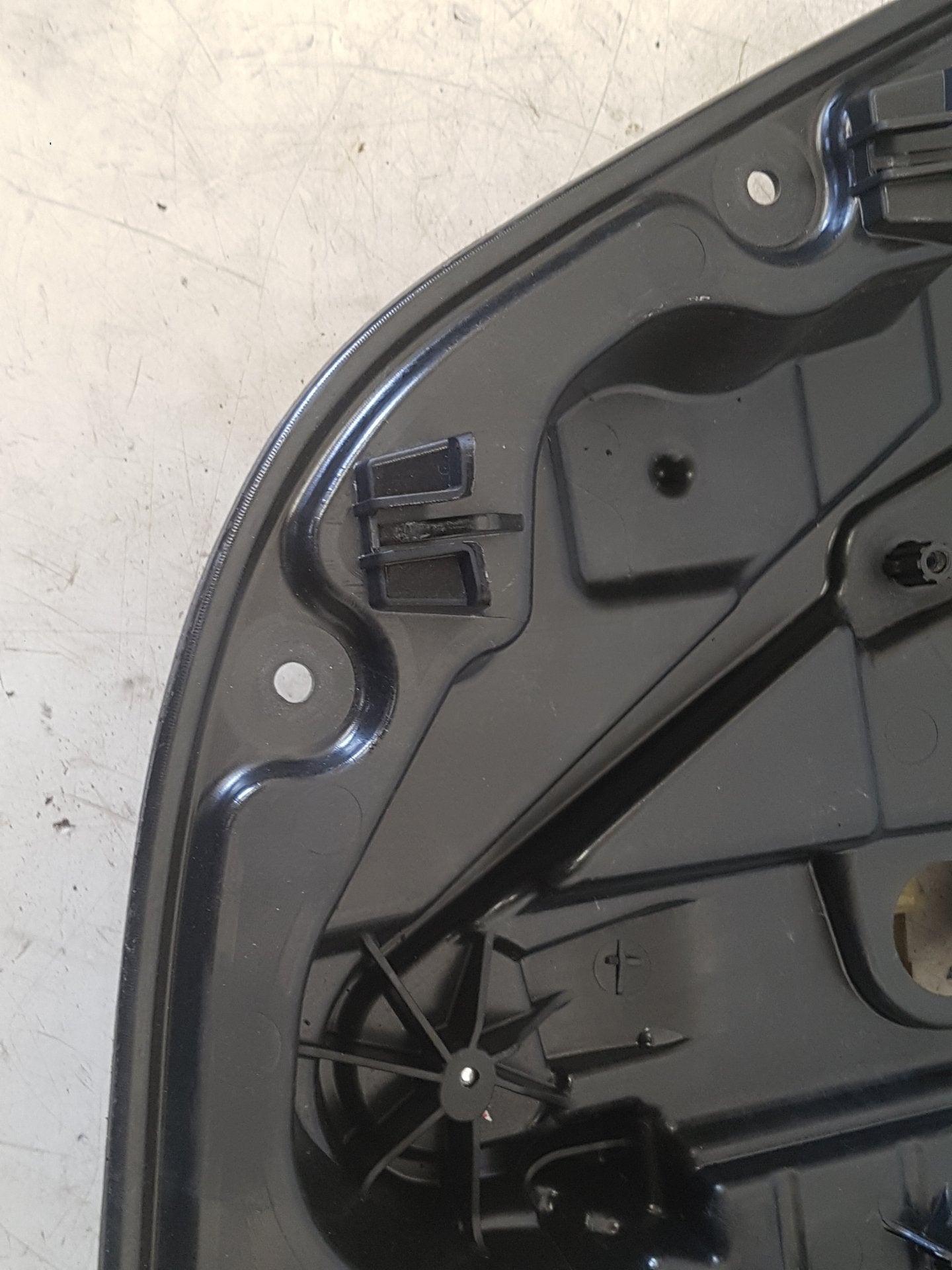 2015 Volvo V40 525, 526 Hatchback Left Rear Door Regulator 31276217