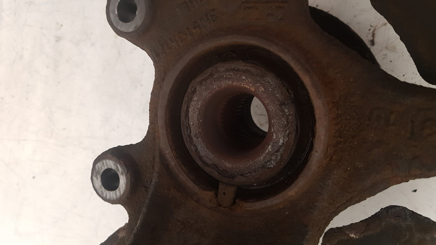 2010 - 2012 Volvo V50   Estate Left Front Hub Assembly 3M513K171