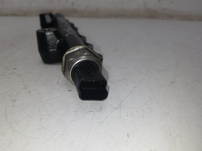 2014 Volvo V40  Hatchback Injection Rail 968529758002