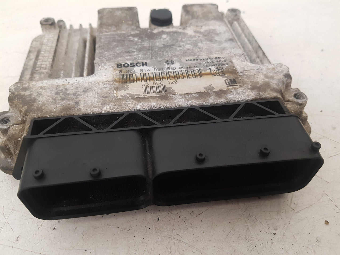 2003 - 2015 Saab 9-3  Convertible Engine ECU 55566420