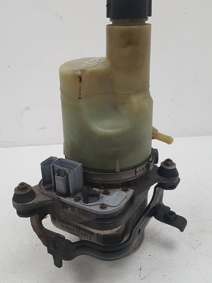 2010 Volvo S40  Saloon Power Steering Pump 31202089