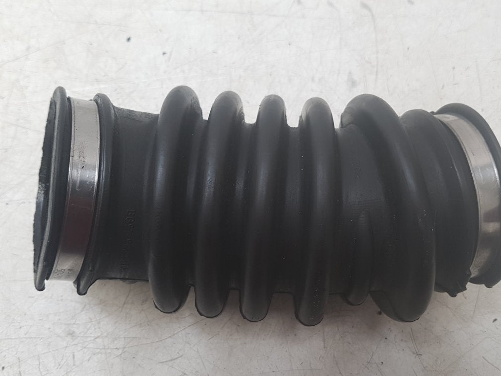 2015 Volvo S60  Saloon INTAKE HOSE BG919C623CB