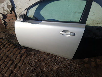 2007 - 2012 Volvo C30 533 Hatchback DOOR - BARE (FRONT PASSENGER SIDE) 31335483