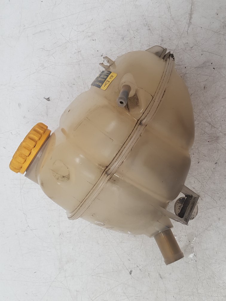 2001 - 2009 Saab 9-5  Estate Radiator Pressure Bottle 45 75 684