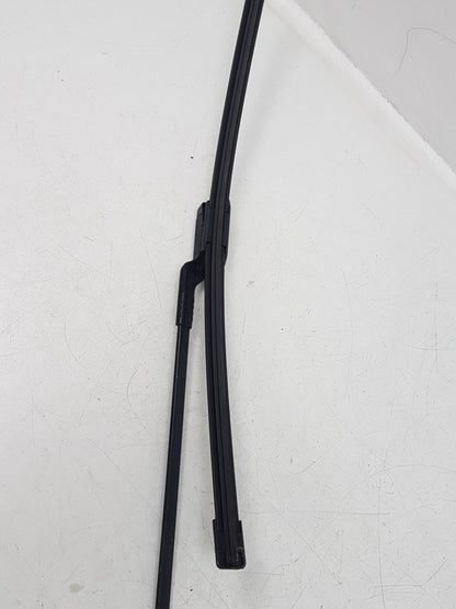 2007 - 2015 Volvo S80   Left Front Wiper Arm 30796038